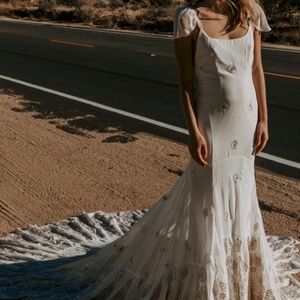 Daughter Of Simone "Stevie" wedding gown - unworn/unaltered